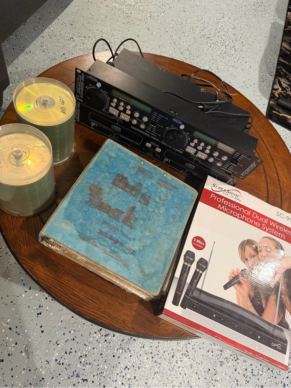 VocoPro All In One Karaoke System - Picture 3 of 9